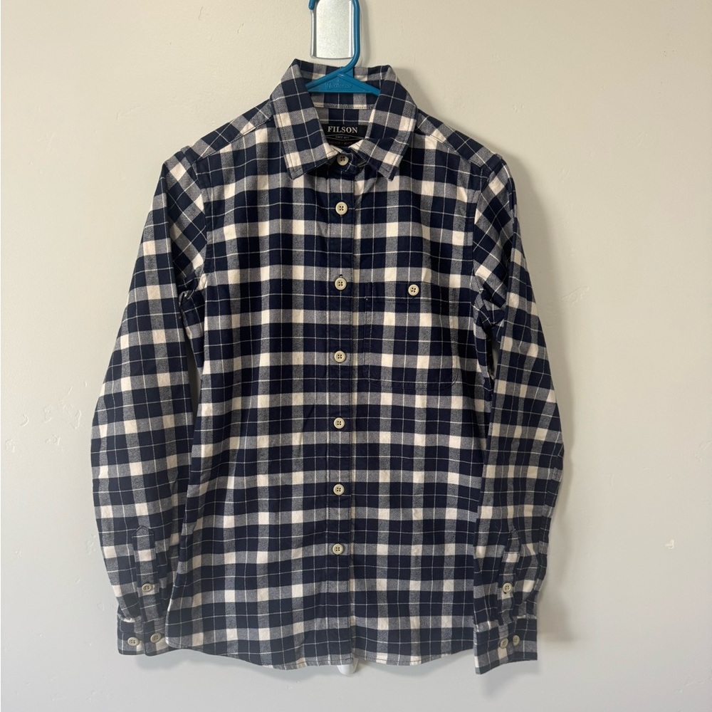 Filson Men's Blue and White Plaid Shirt! Pretty much brand new size xsmall🐻